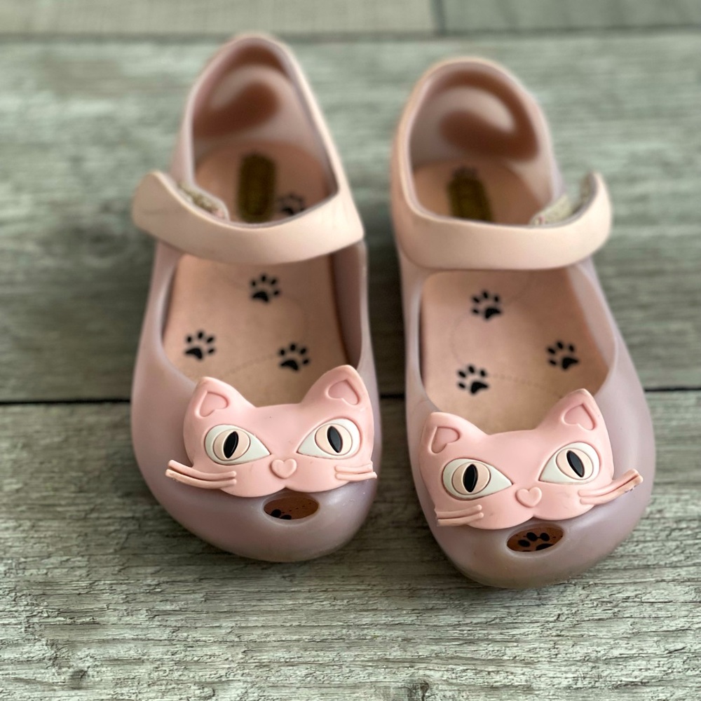 Mini Melissa cats sz 10
